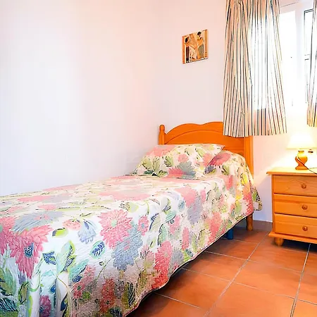 Villa Chalet Con Piscina Privada Y Barbacoa En Zona El Colorado - - Es-180-70 *